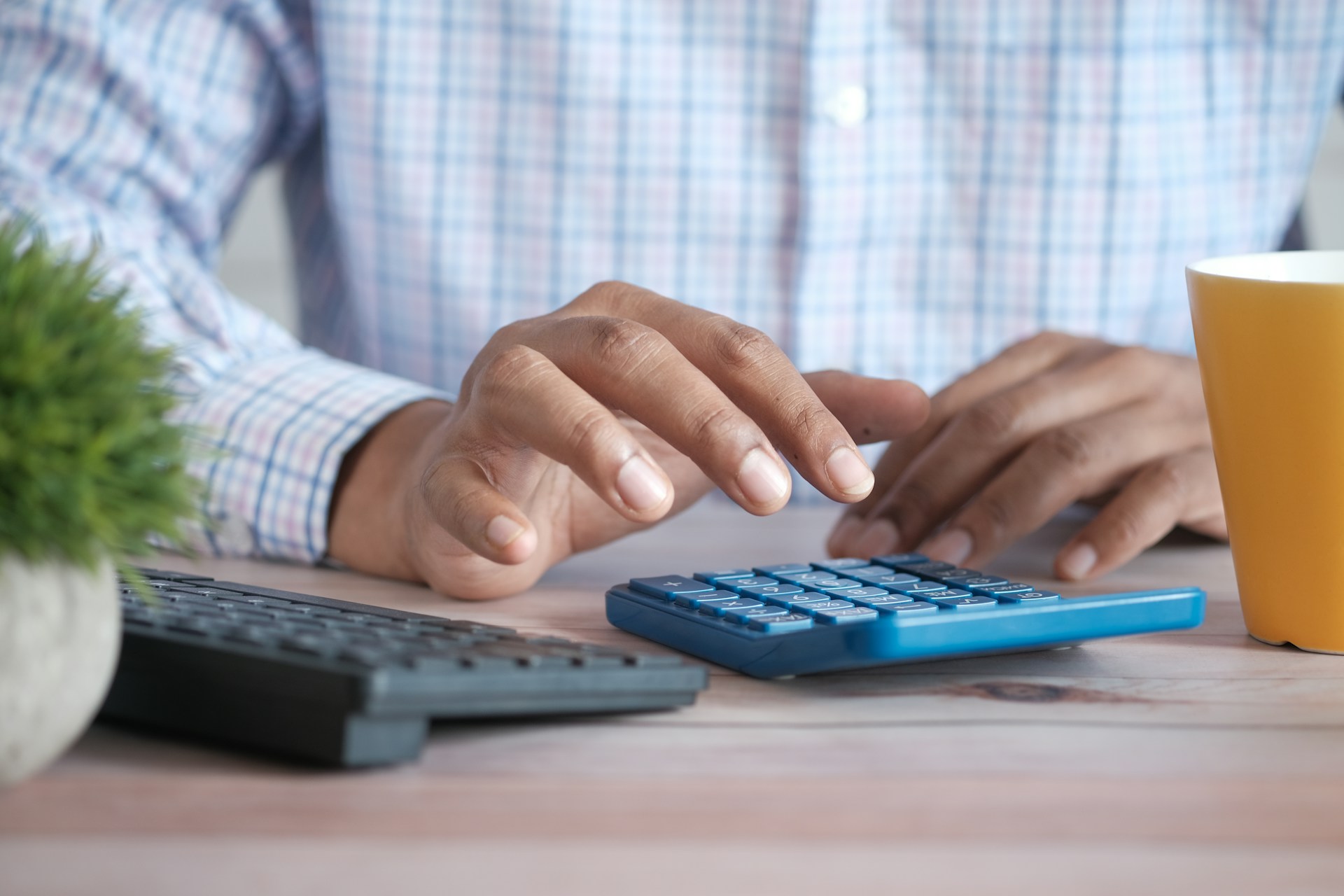 Cum a evoluat valoarea banilor în România: folosește Calculatorul de Inflație